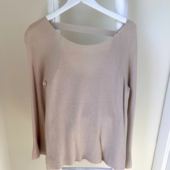 Loft Women’s Bar Bell Sleeve Taupe Long Sleeve Sweater SZ Large - Picture 1 of 10